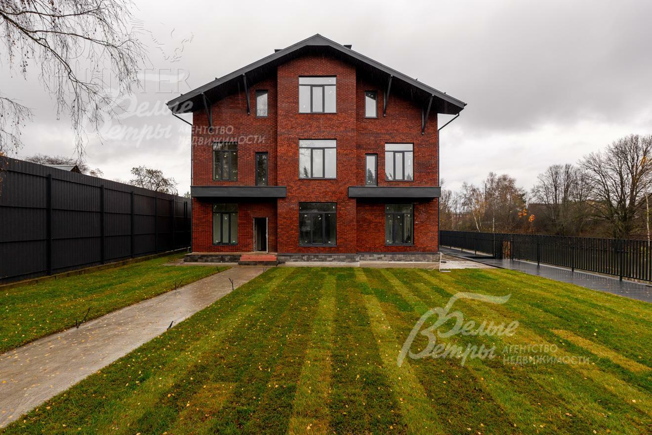 2-этажный коттедж 443 м² без отделки