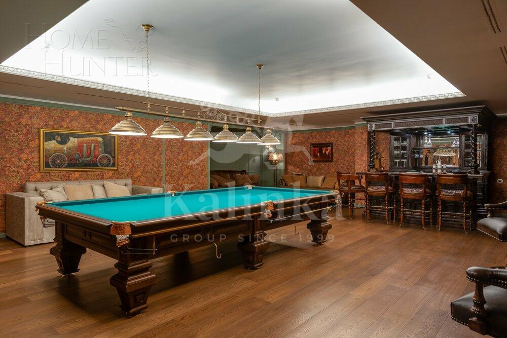 2-этажный коттедж 2 800 м² с отделкой