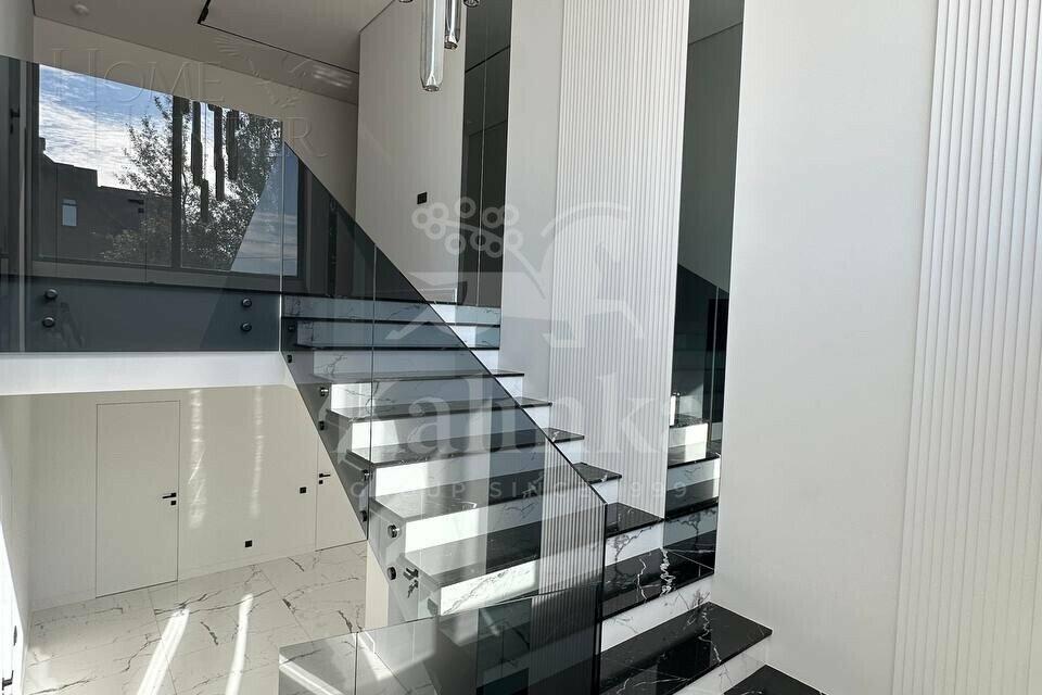 2-этажный коттедж 542 м² с отделкой