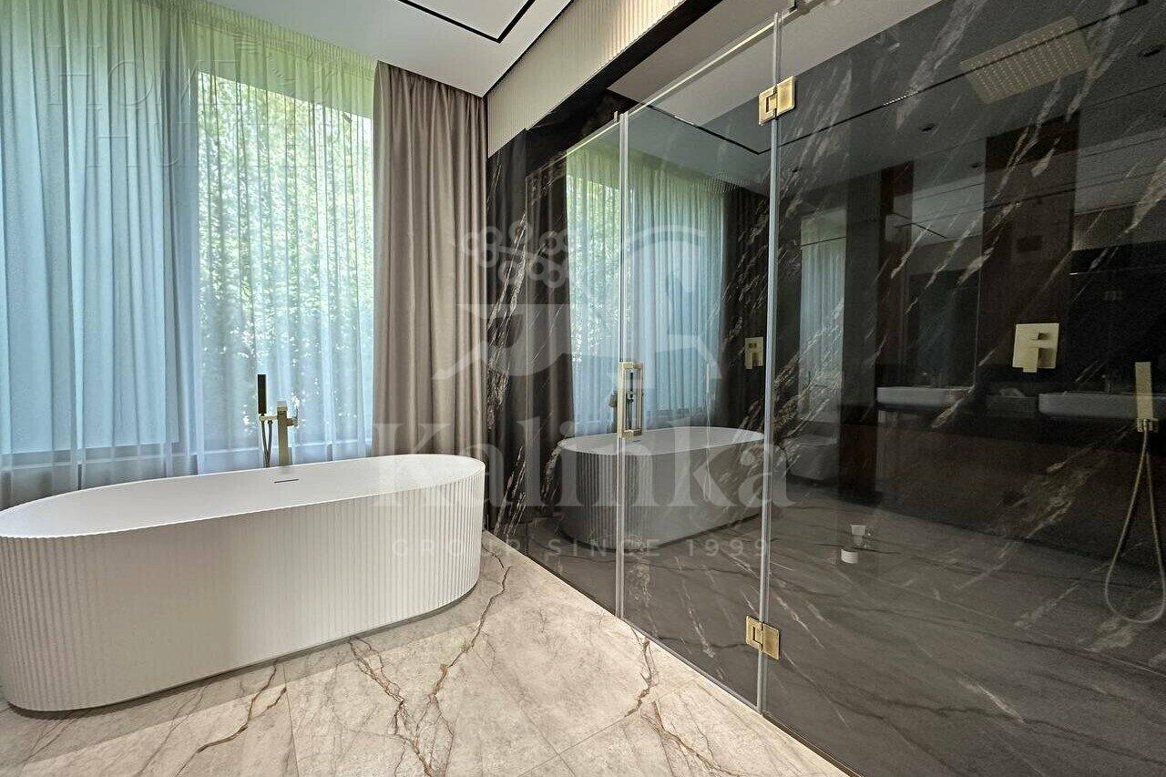 2-этажный коттедж 542 м² с отделкой