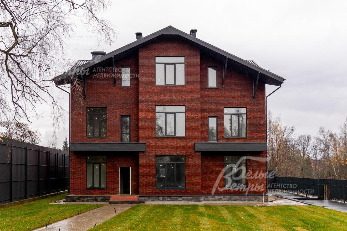 2-этажный коттедж 443 м² без отделки