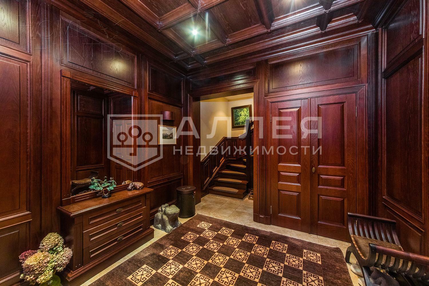 3-этажный коттедж 1 000 м² с отделкой