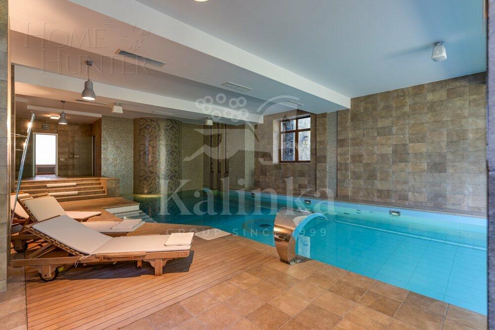 2-этажный коттедж 2 800 м² с отделкой