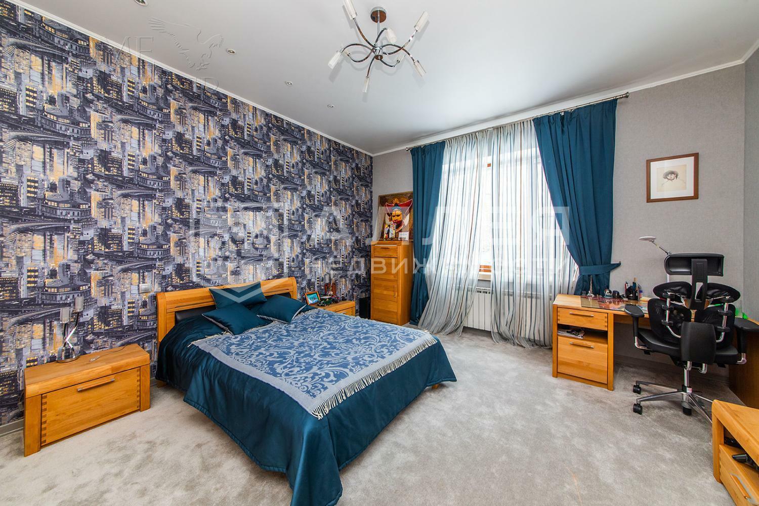 3-этажный коттедж 1 000 м² с отделкой