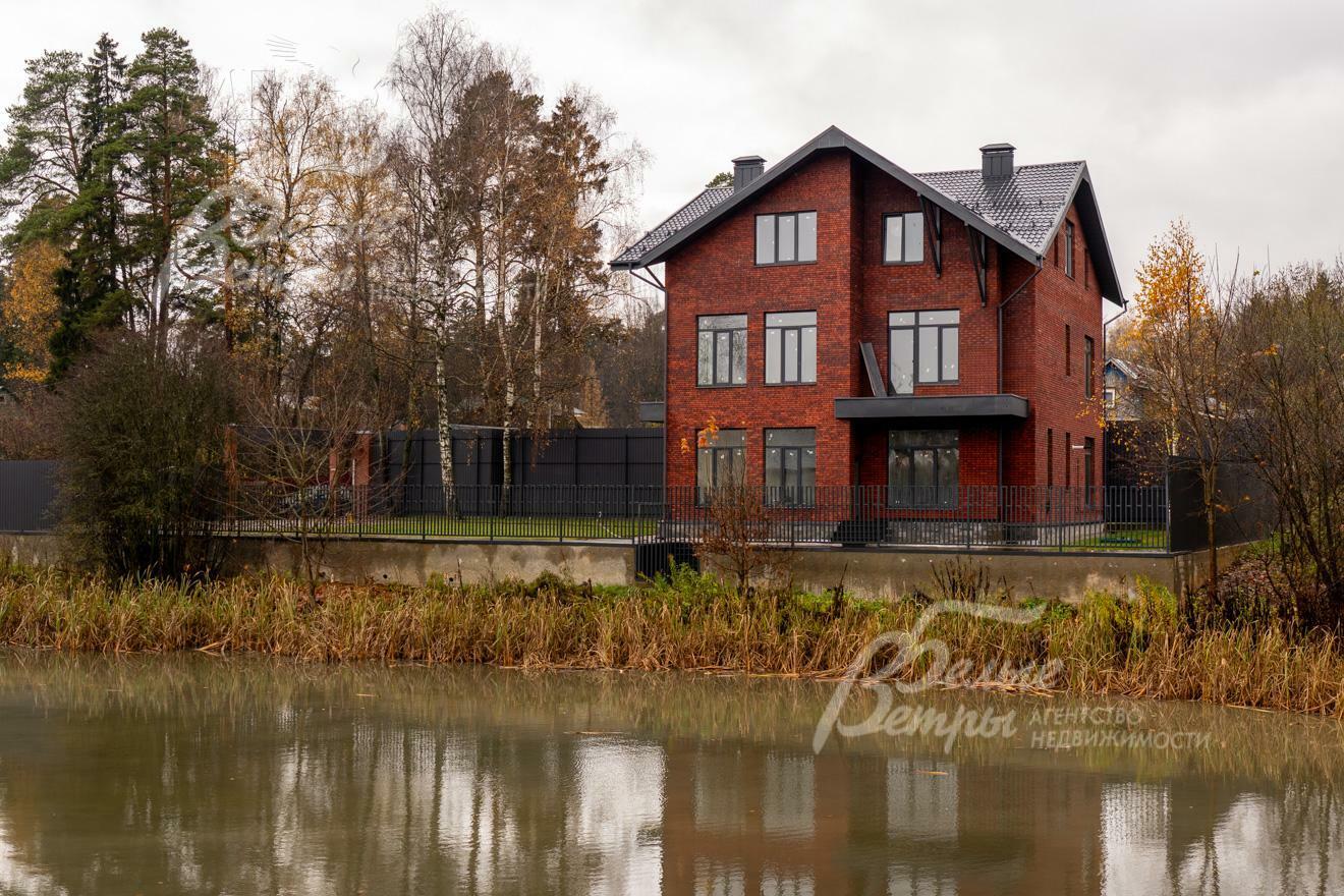 2-этажный коттедж 443 м² без отделки