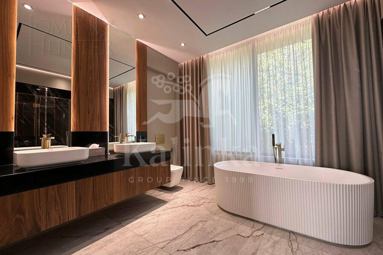 2-этажный коттедж 542 м² с отделкой