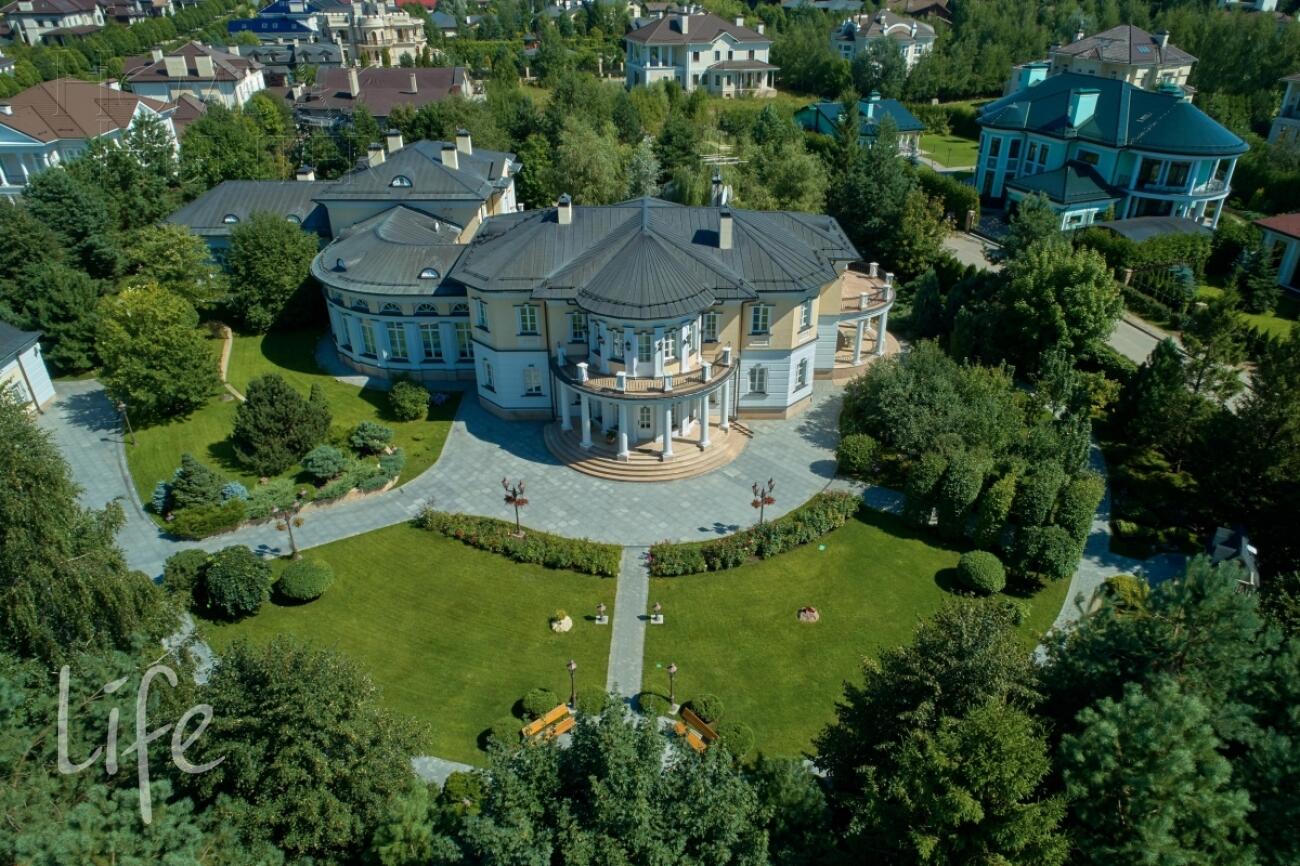 КОТТЕДЖ 2 000 м² с отделкой