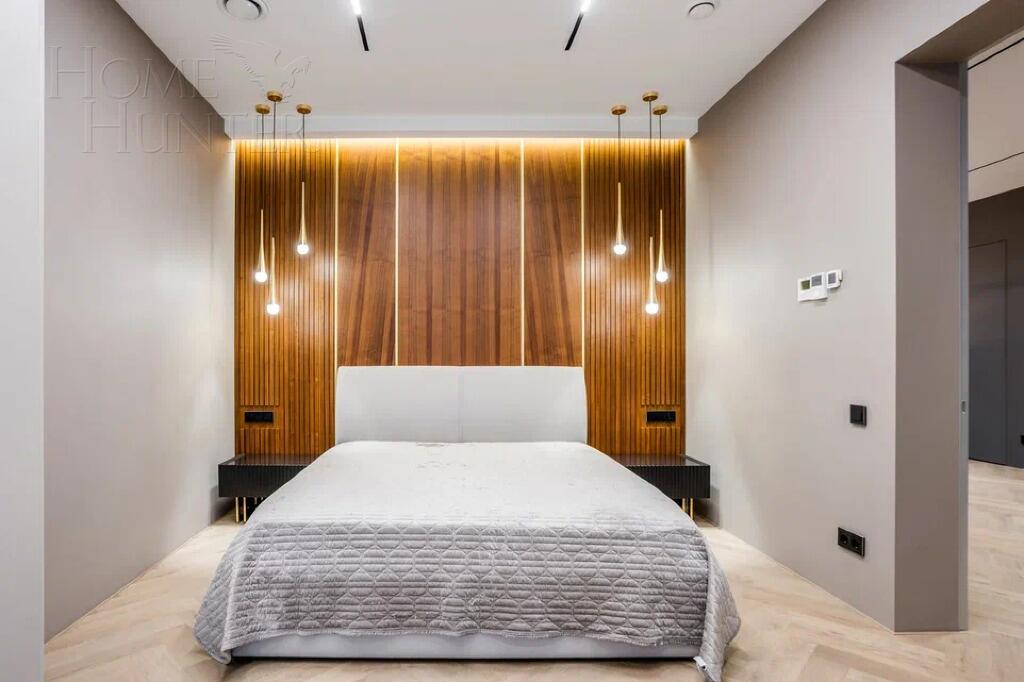 2-этажный коттедж 1 111 м² с отделкой