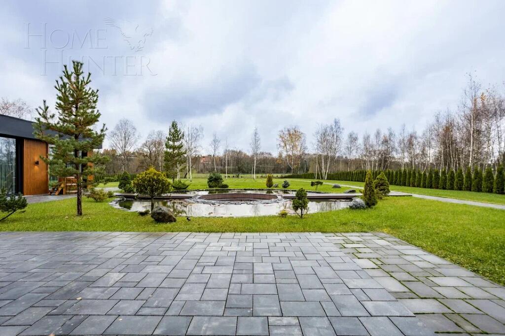 2-этажный коттедж 1 111 м² с отделкой