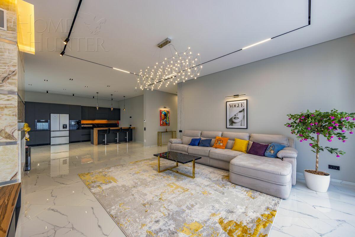 2-этажный коттедж 450 м² с отделкой