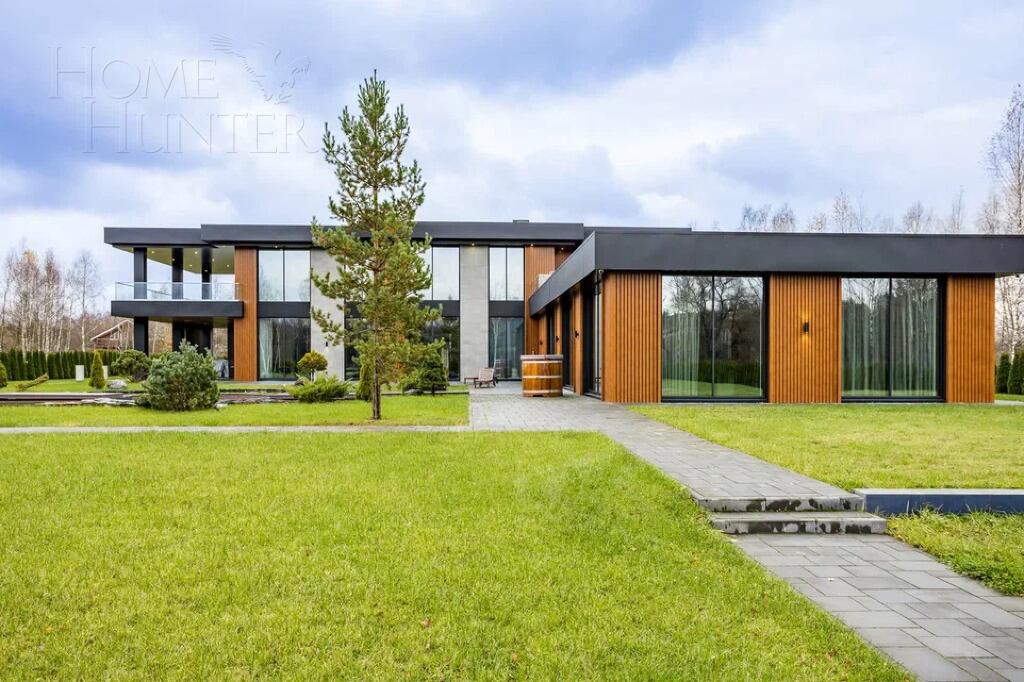 2-этажный коттедж 1 111 м² с отделкой