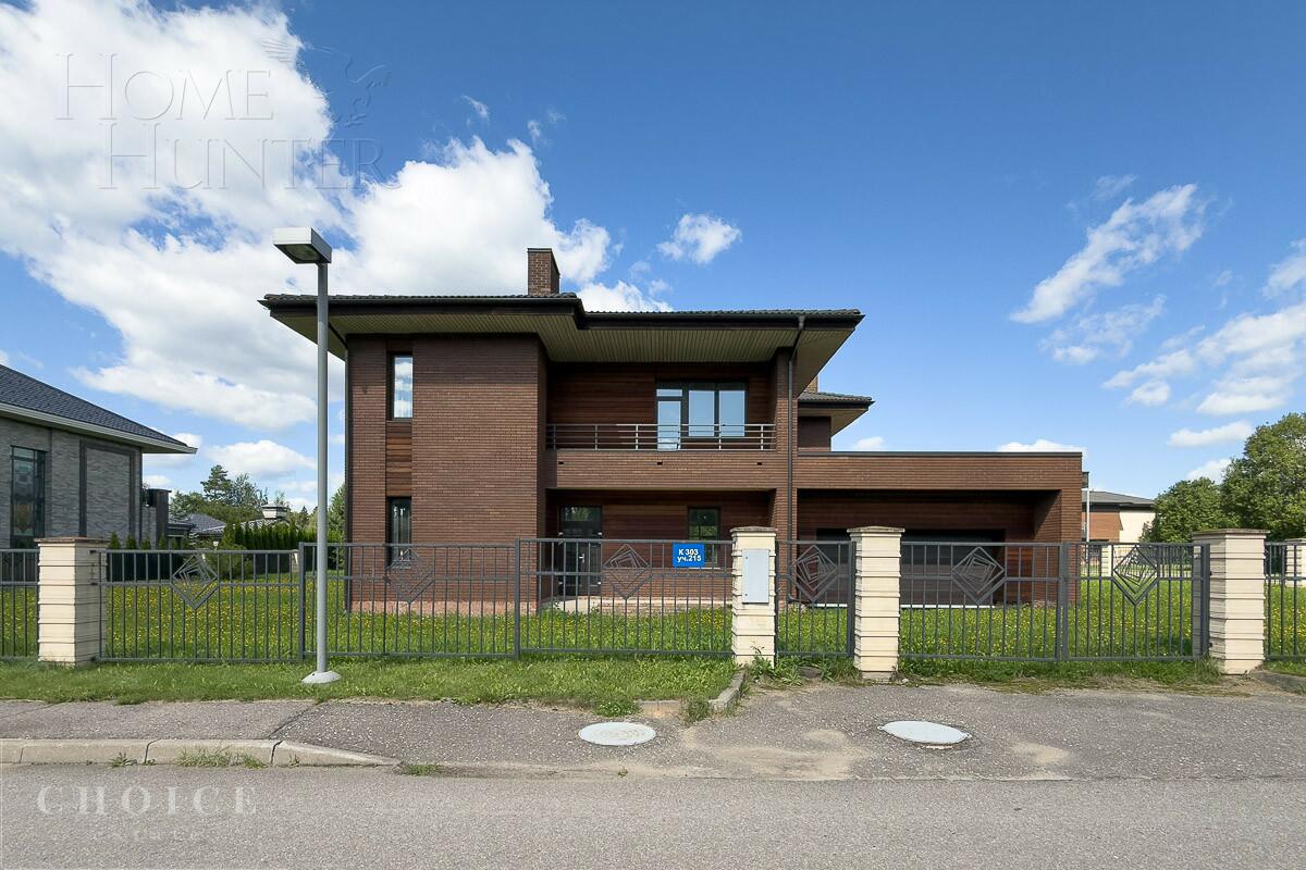 2-этажный коттедж 352.54 м² без отделки