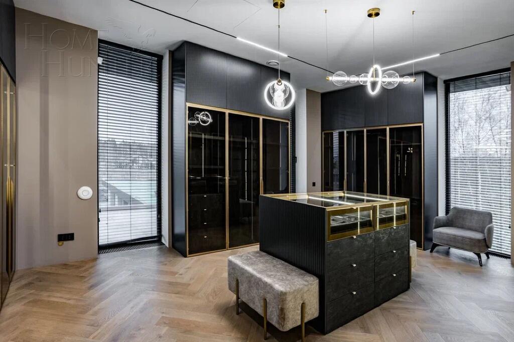 2-этажный коттедж 1 111 м² с отделкой