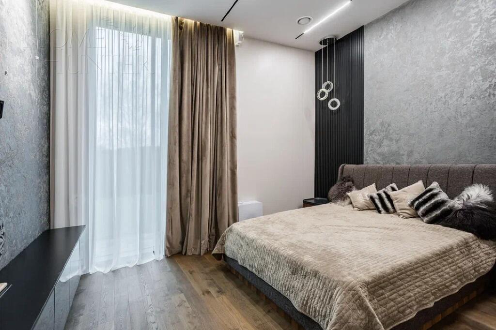 2-этажный коттедж 1 111 м² с отделкой