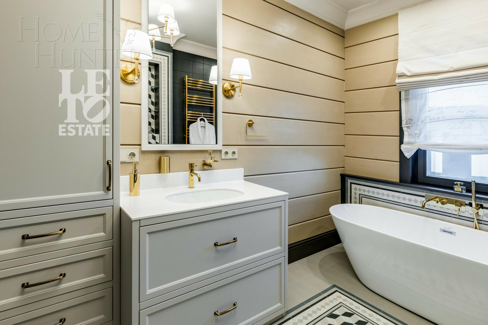 2-этажный коттедж 354 м² с отделкой