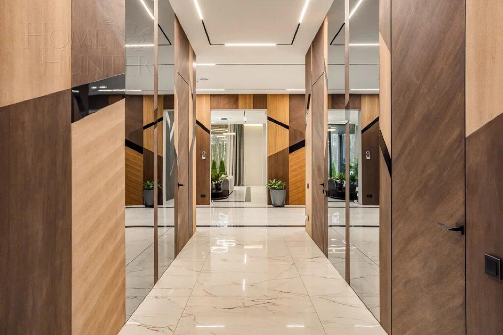 2-этажный коттедж 1 111 м² с отделкой