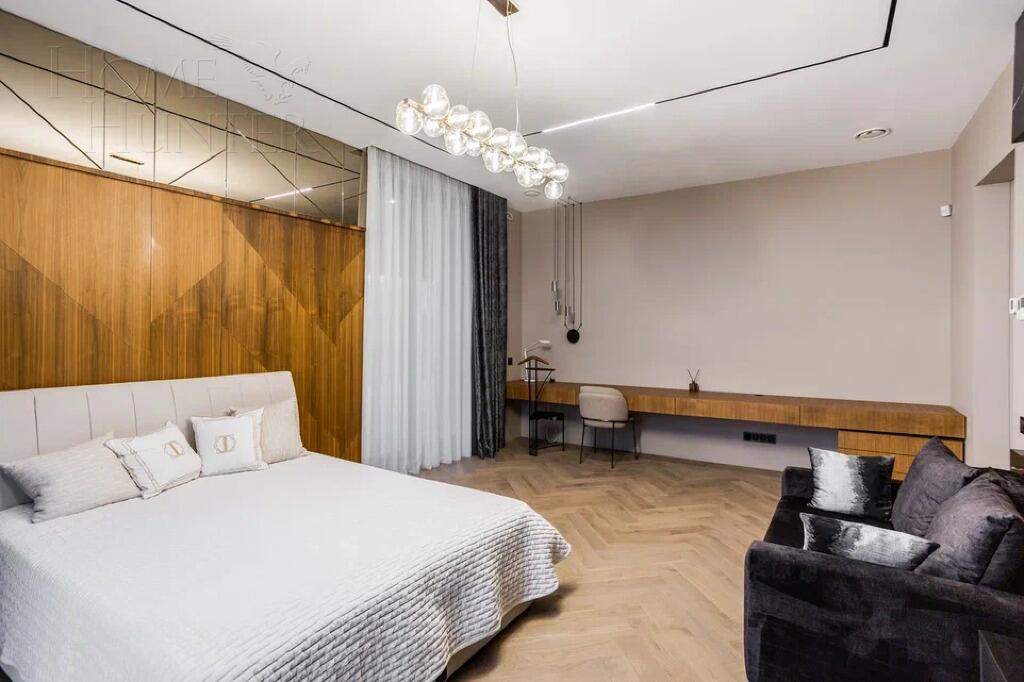 2-этажный коттедж 1 111 м² с отделкой