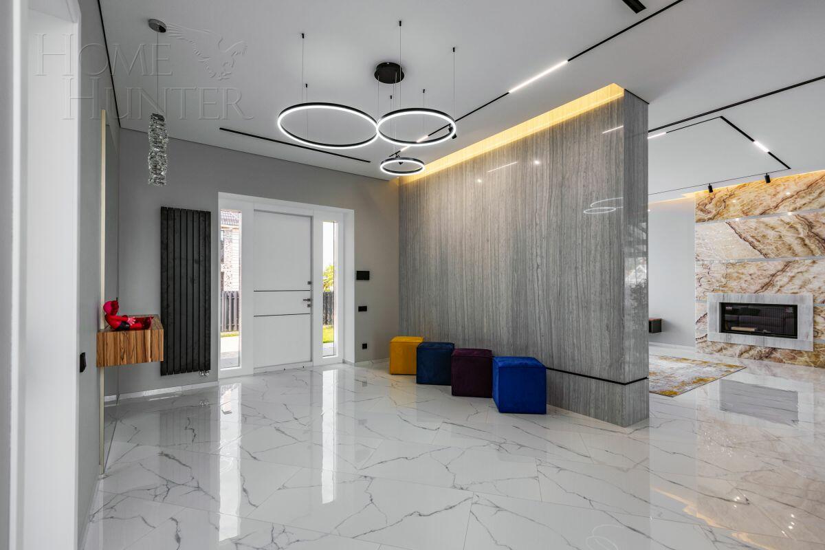 2-этажный коттедж 450 м² с отделкой