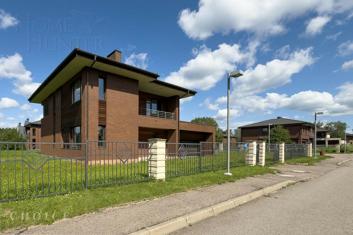 2-этажный коттедж 352.54 м² без отделки