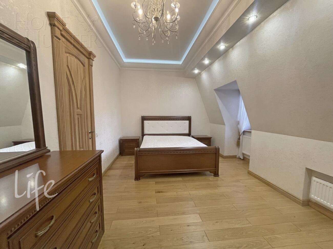 2-этажный таунхаус 350 м² с отделкой