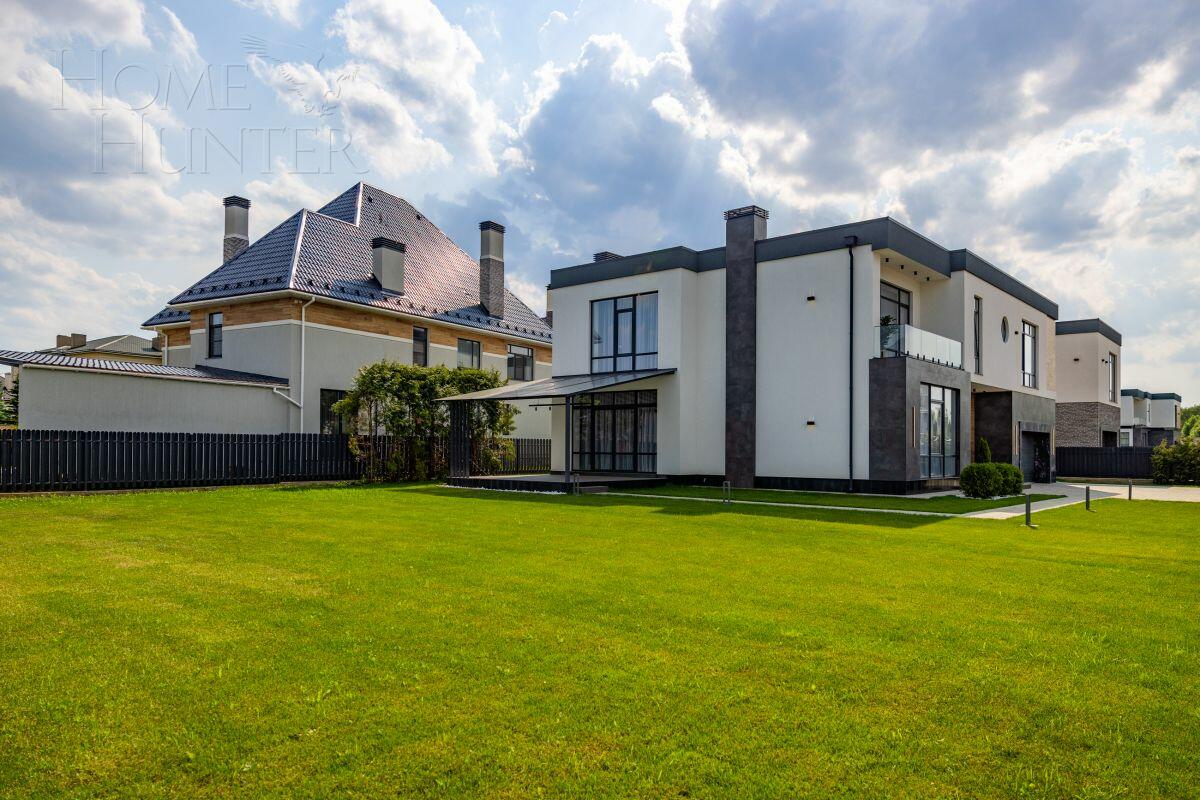 2-этажный коттедж 450 м² с отделкой