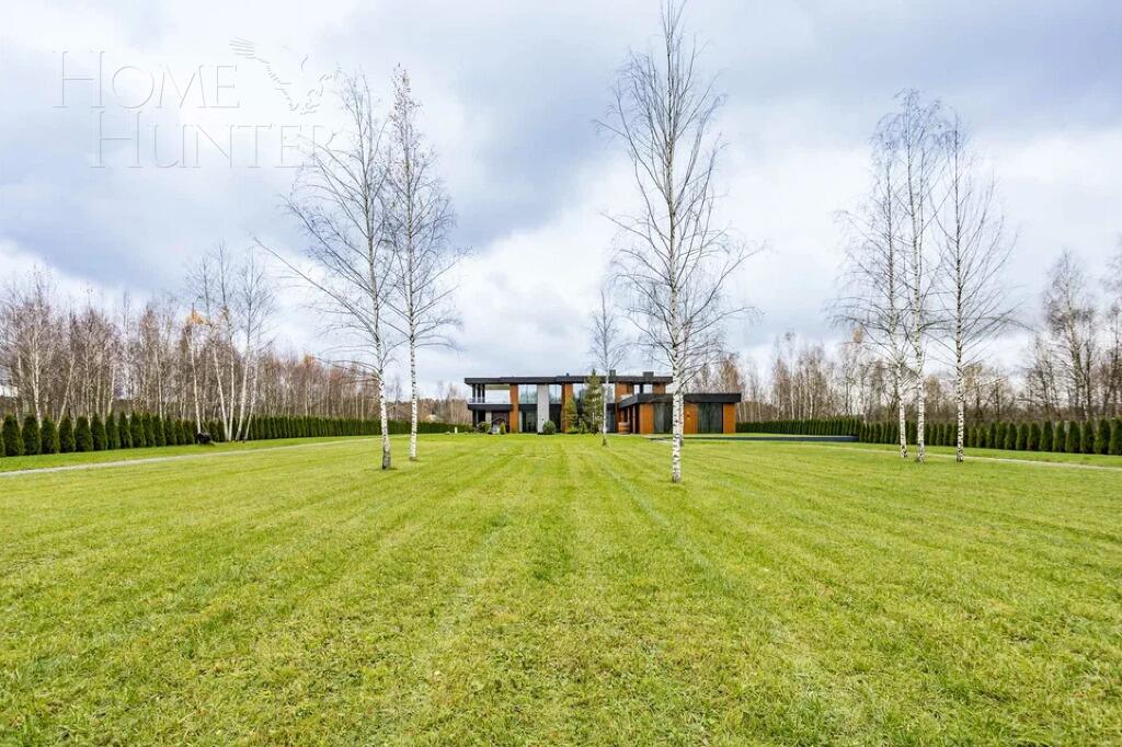 2-этажный коттедж 1 111 м² с отделкой