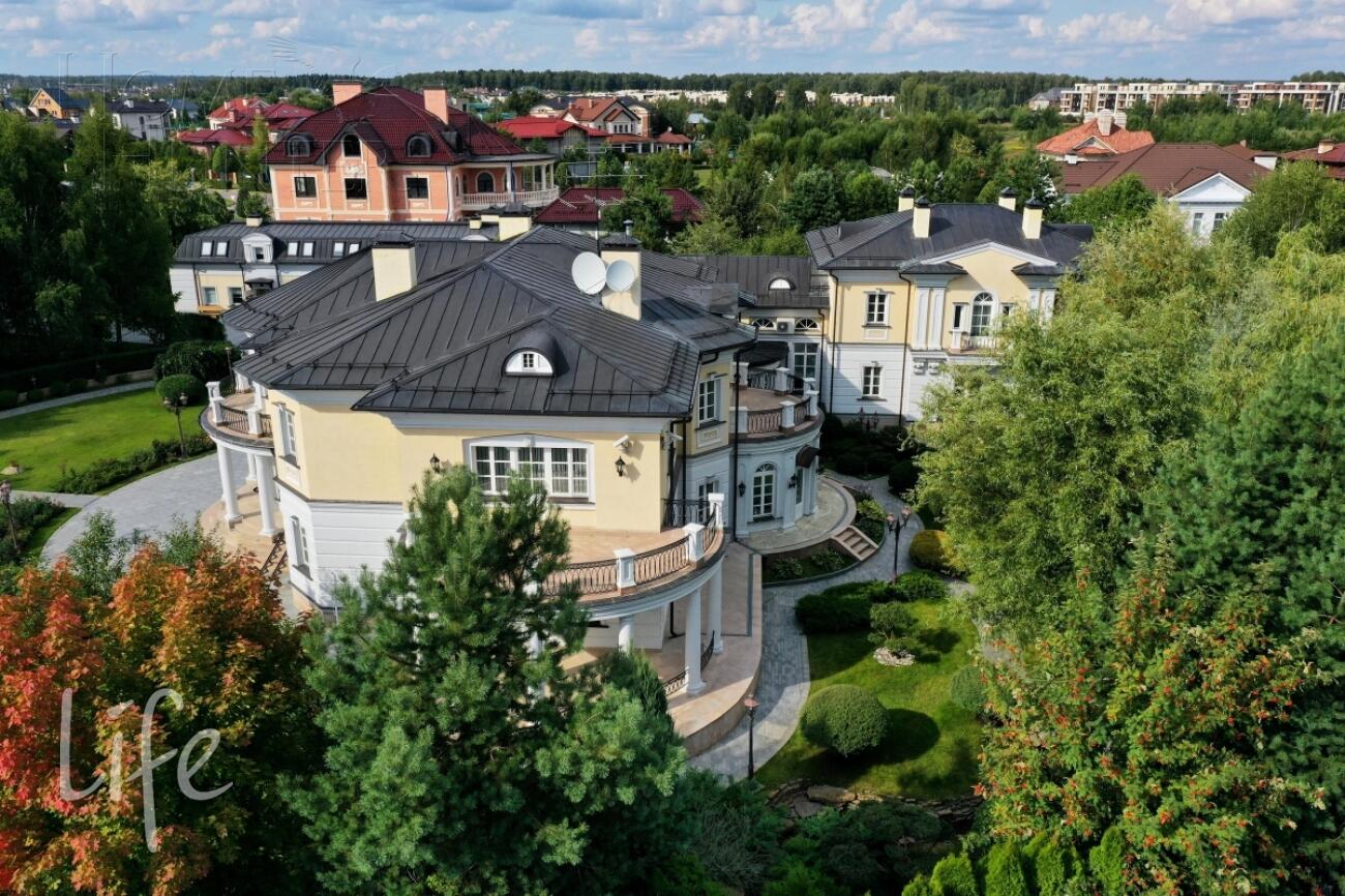 КОТТЕДЖ 2 000 м² с отделкой