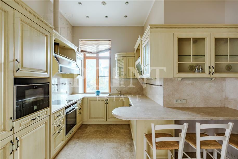 2-этажный коттедж 959 м² с отделкой