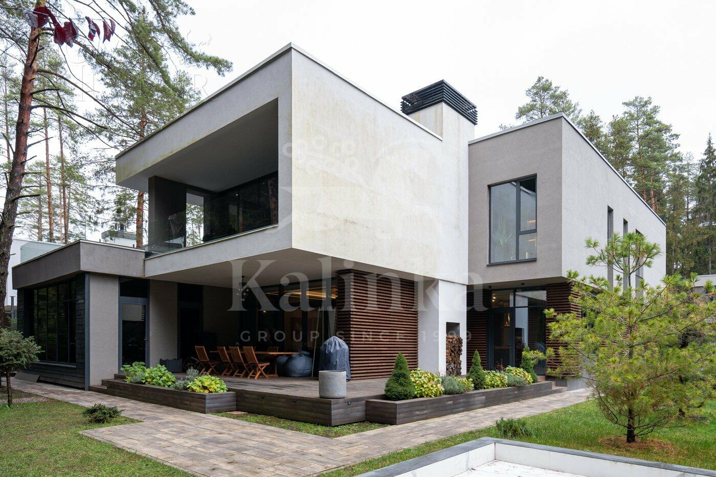 2-этажный коттедж 655 м² с отделкой