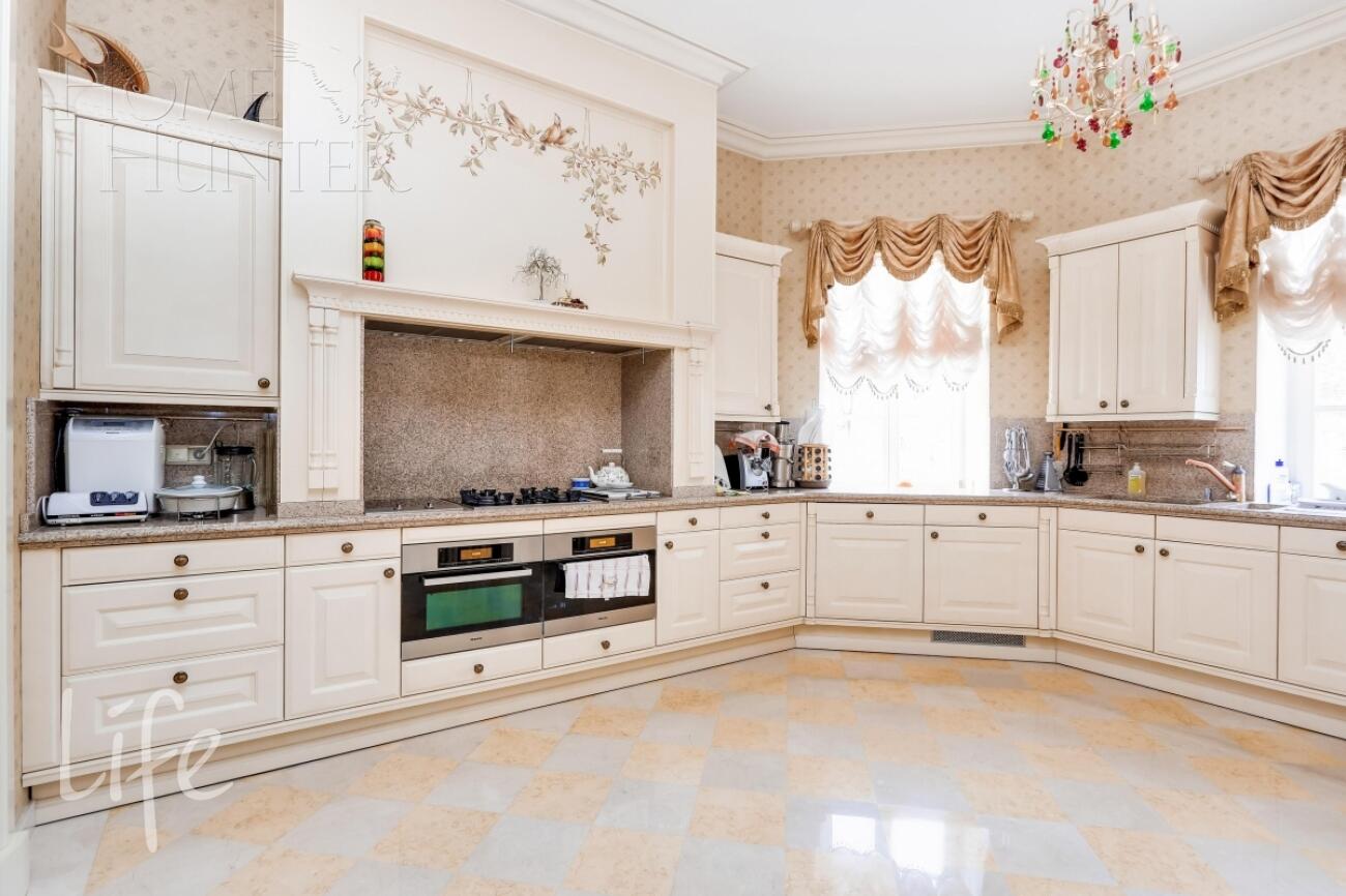 КОТТЕДЖ 2 000 м² с отделкой