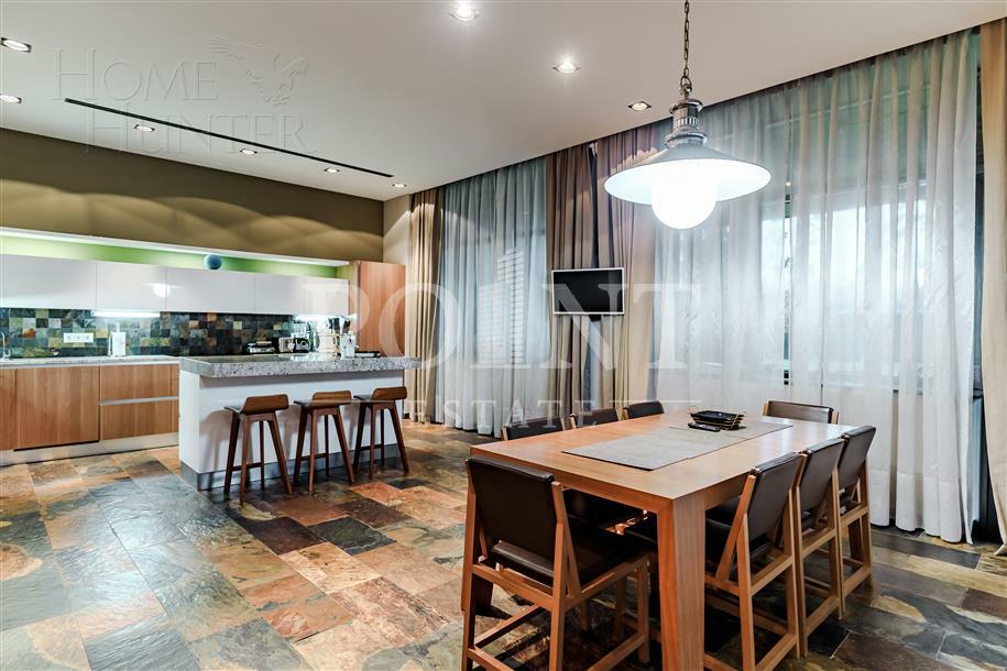 2-этажный коттедж 640 м² с отделкой