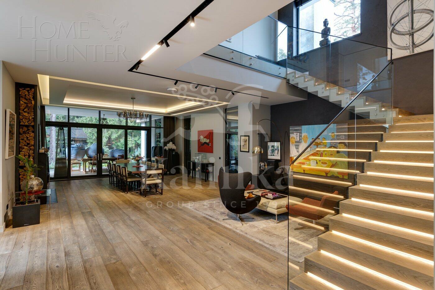 2-этажный коттедж 655 м² с отделкой