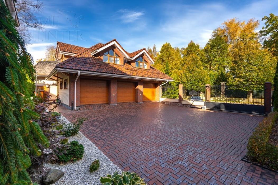 2-этажный коттедж 900 м² с отделкой