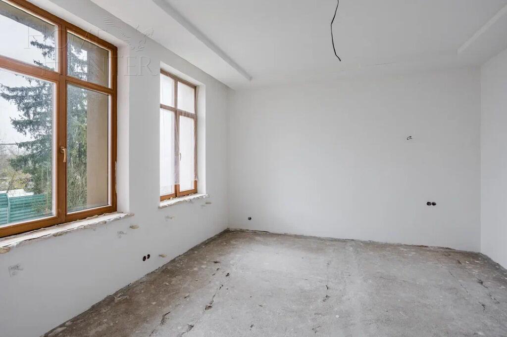 2-этажный коттедж 381 м² без отделки