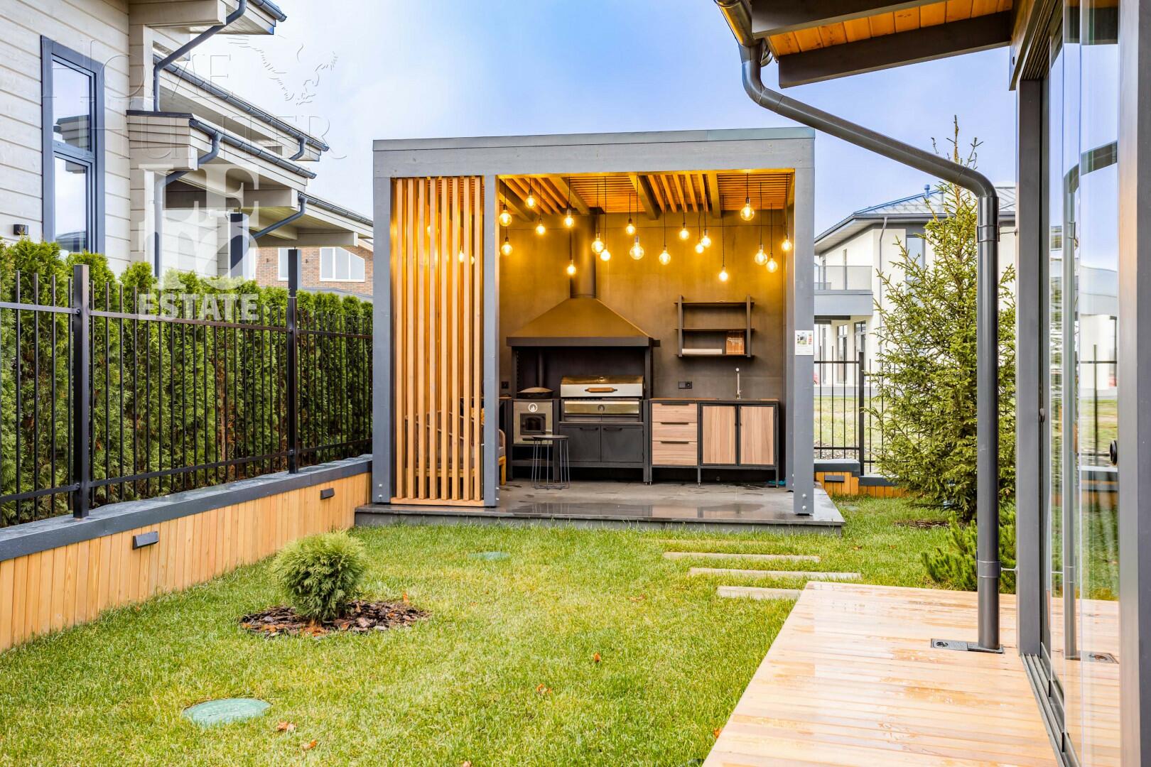 2-этажный коттедж 354 м² с отделкой