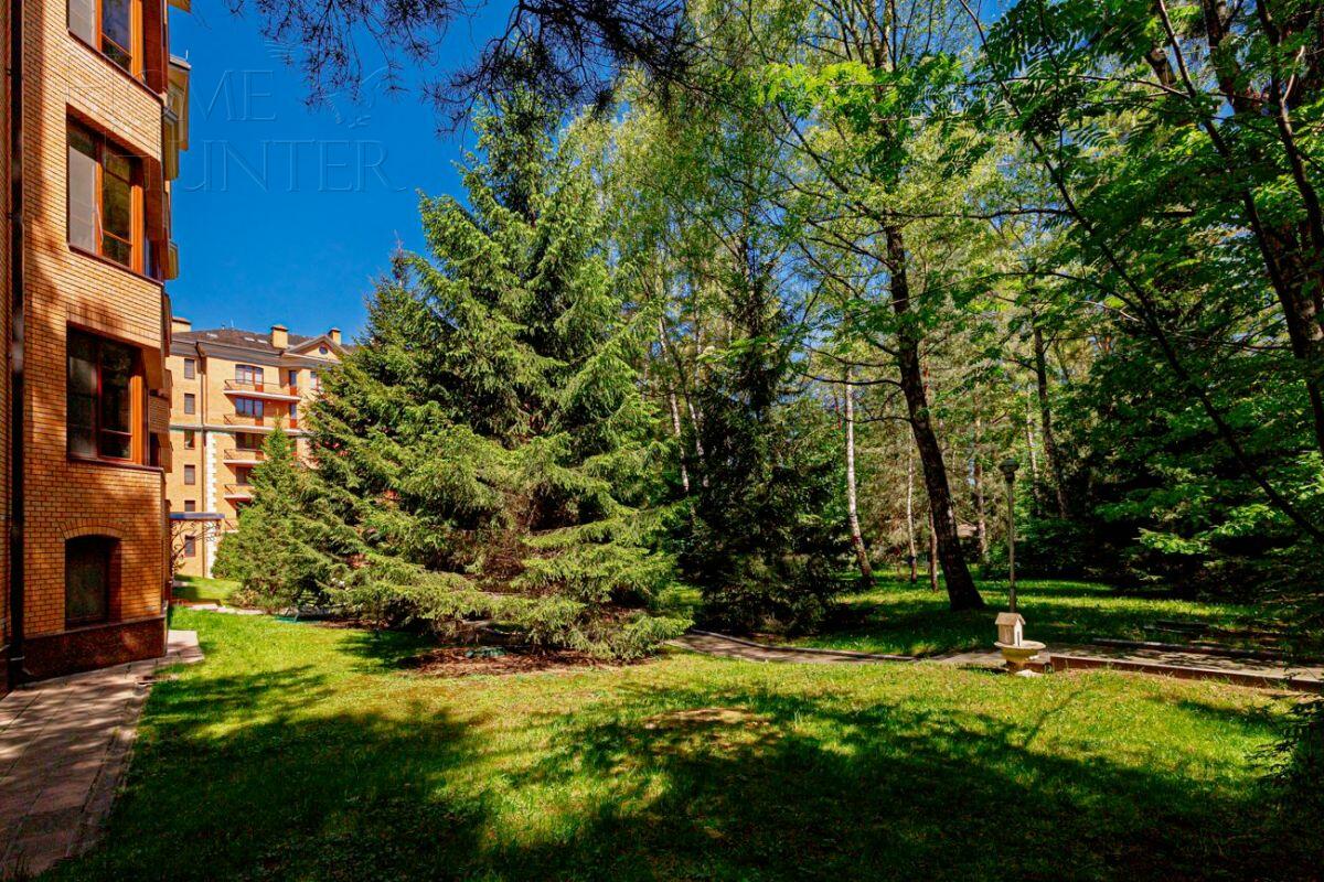 5-КОМН. КВАРТИРА С ОТДЕЛКОЙ 220.3 М² НА 2 ЭТАЖЕ