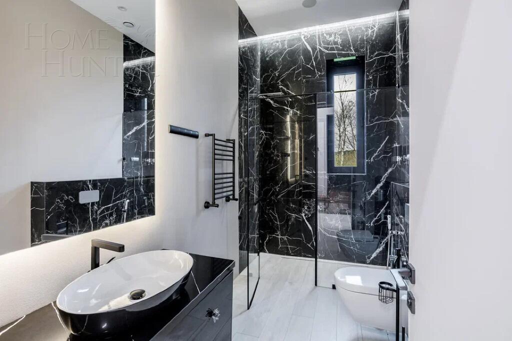 2-этажный коттедж 1 111 м² с отделкой