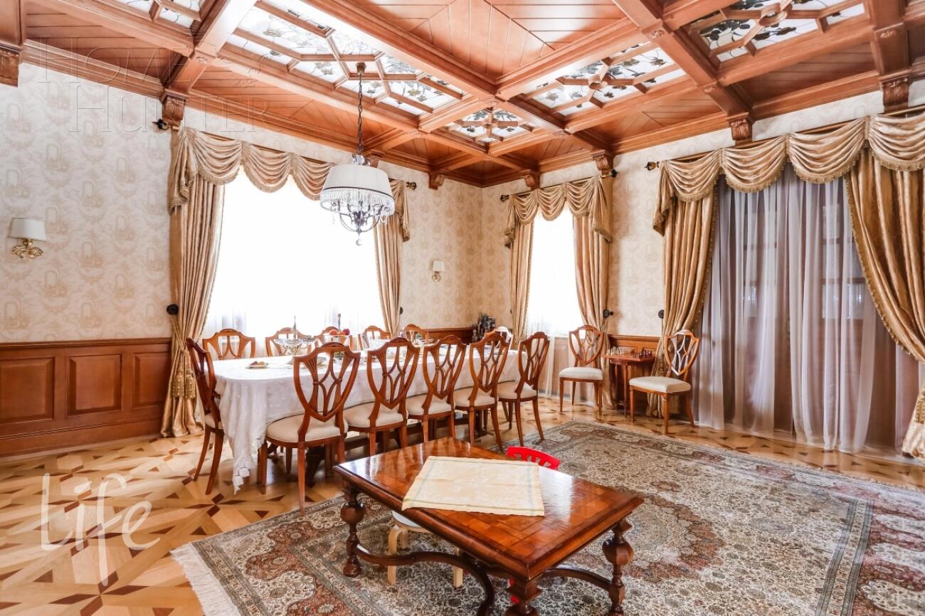 КОТТЕДЖ 2 000 м² с отделкой