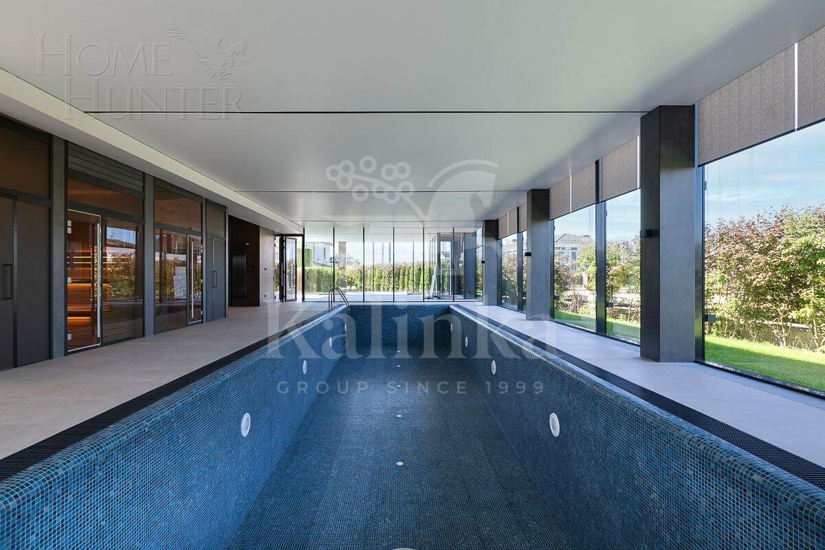 2-этажный коттедж 1 100 м² с отделкой