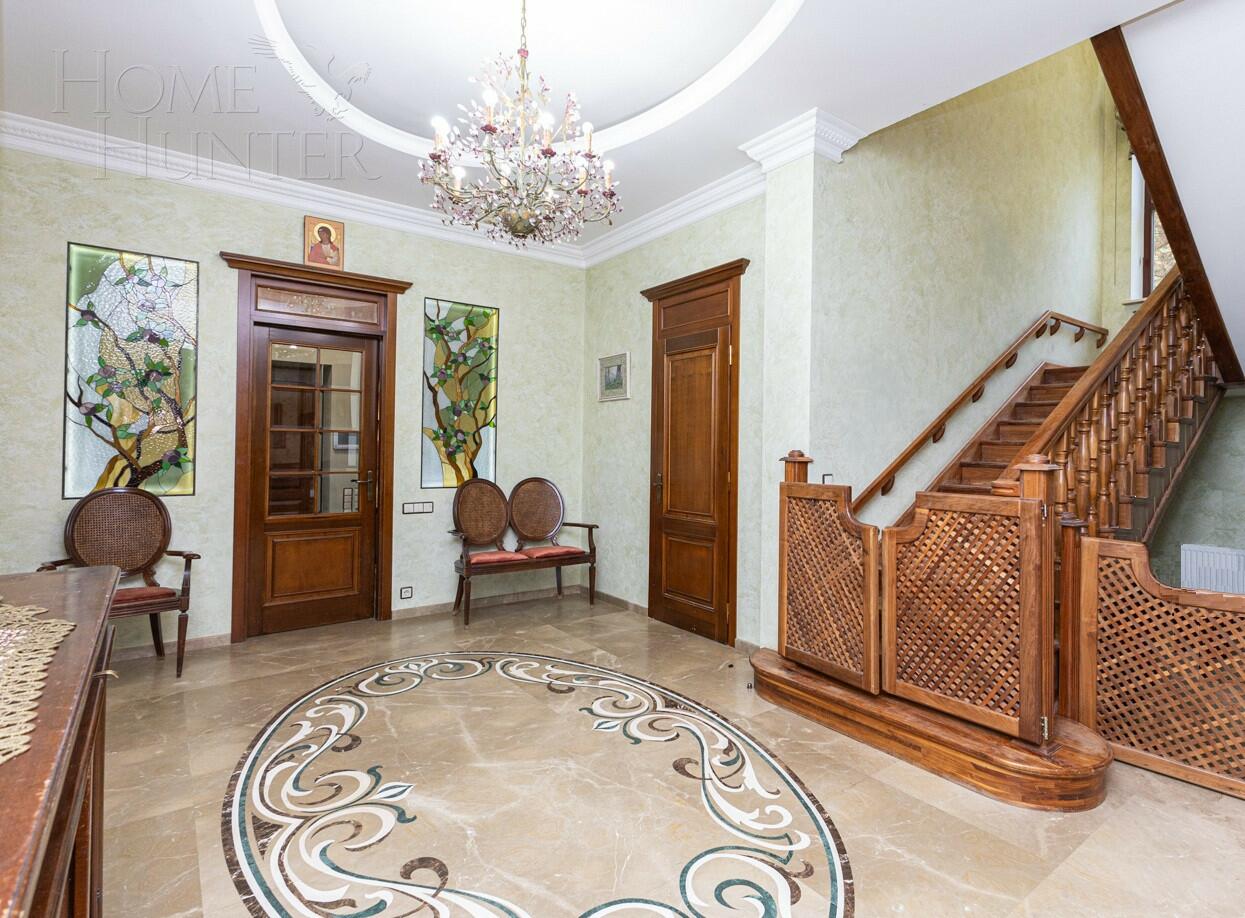 2-этажный коттедж 495 м² с отделкой