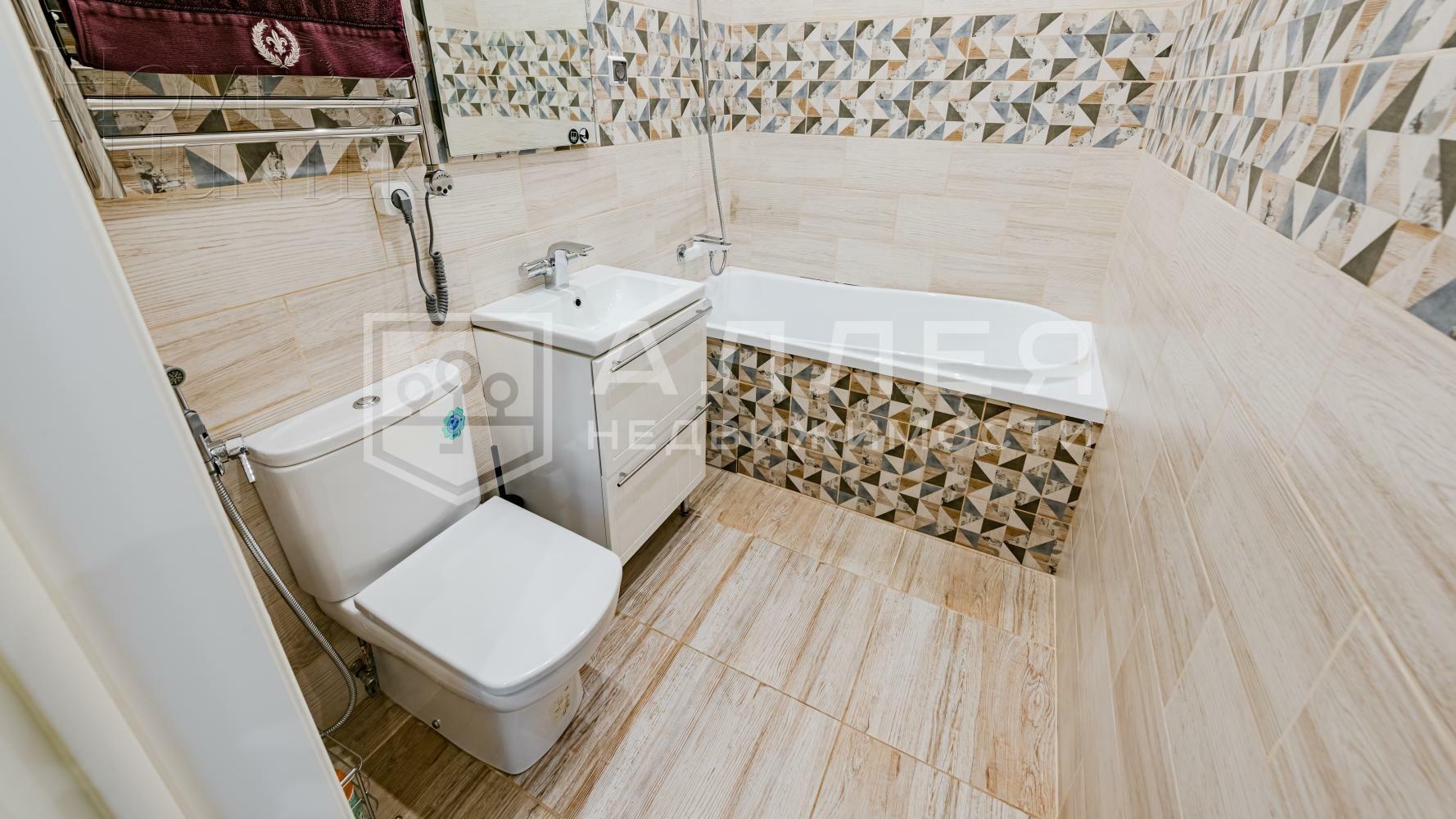 3-этажный коттедж 287 м² с отделкой