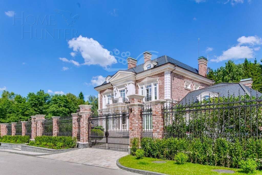 2-этажный коттедж 2 327 м² без отделки