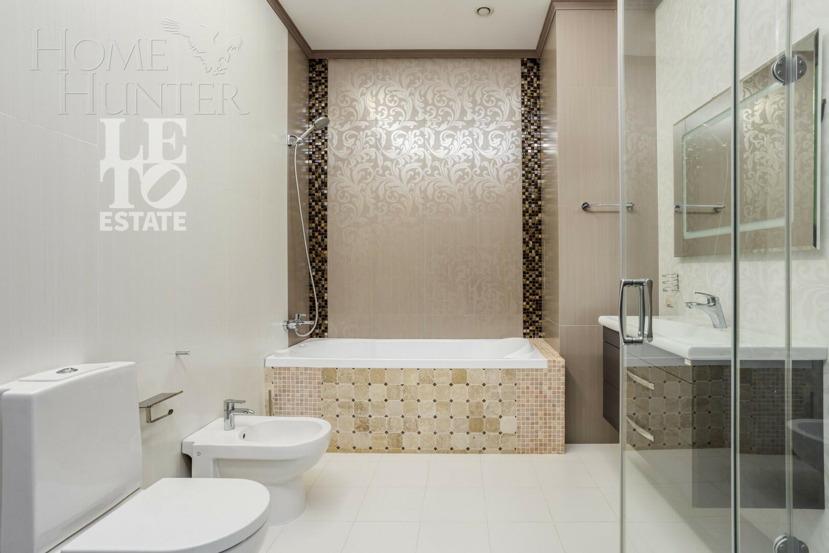 2-этажный таунхаус 440 м² с отделкой