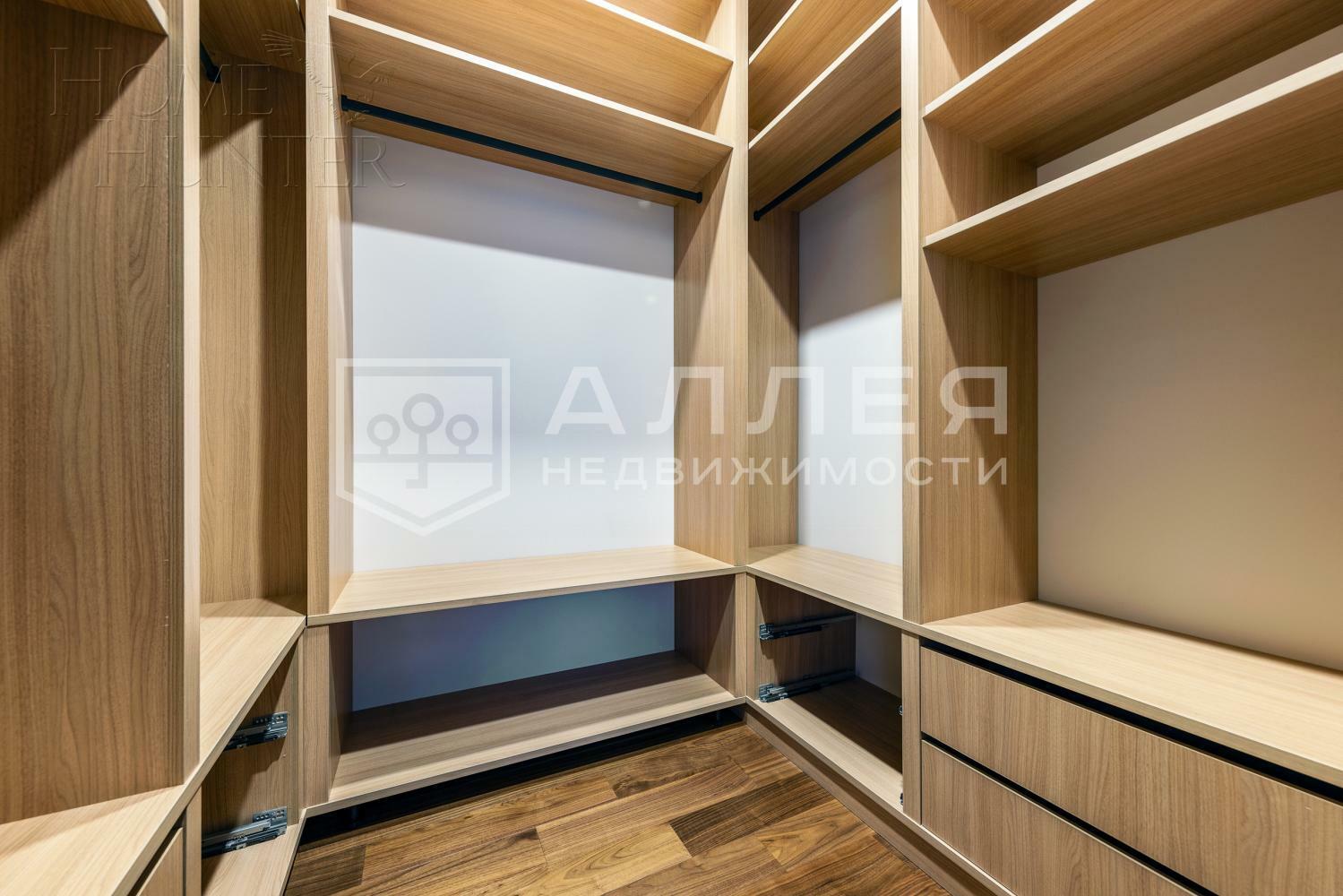 2-этажный коттедж 705 м² с отделкой