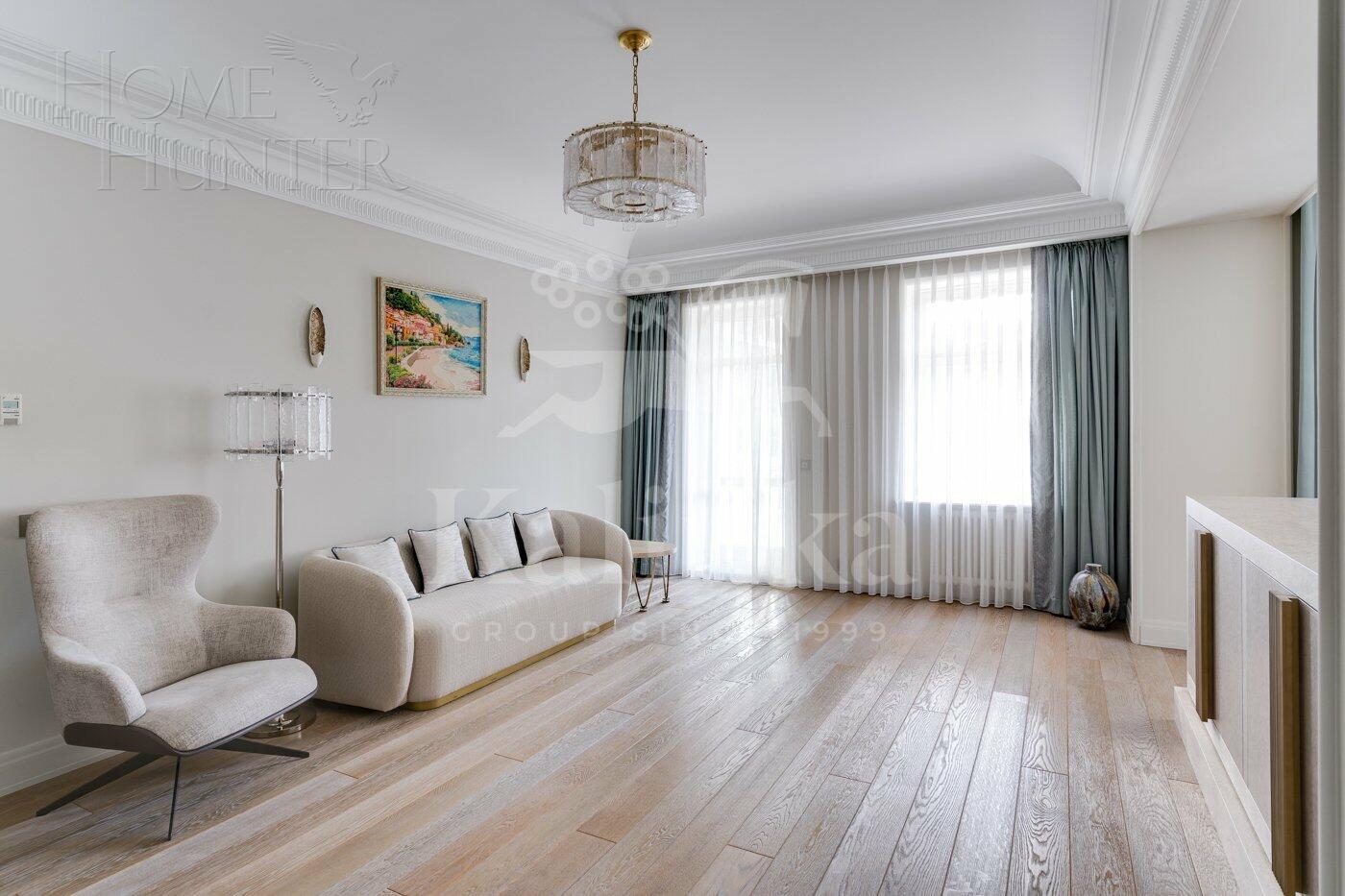 2-этажный коттедж 1 214 м² с отделкой