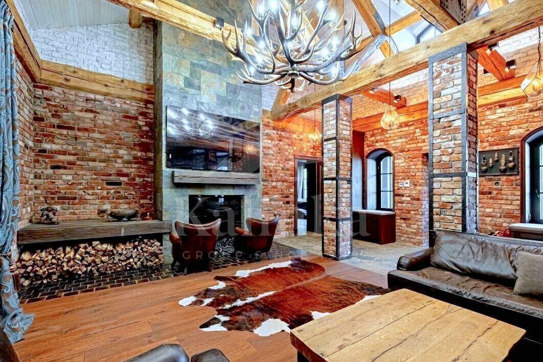 2-этажный коттедж 2 327 м² без отделки