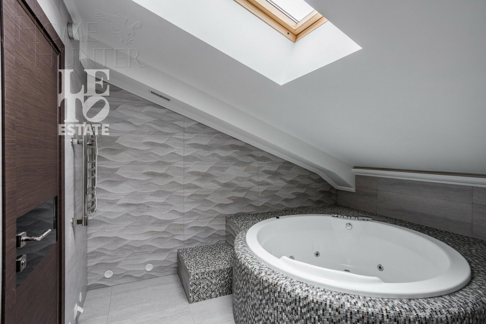 2-этажный таунхаус 440 м² с отделкой