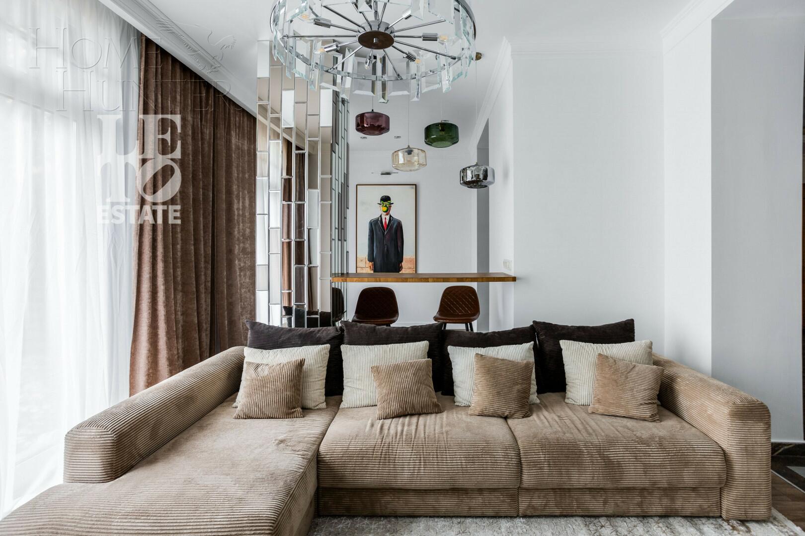 2-этажный таунхаус 440 м² с отделкой