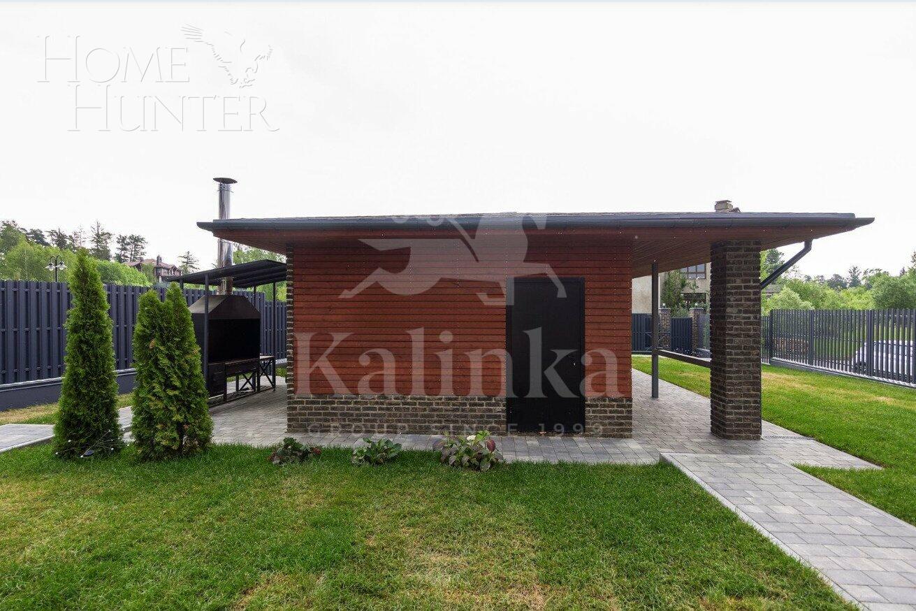 2-этажный коттедж 300 м² с отделкой