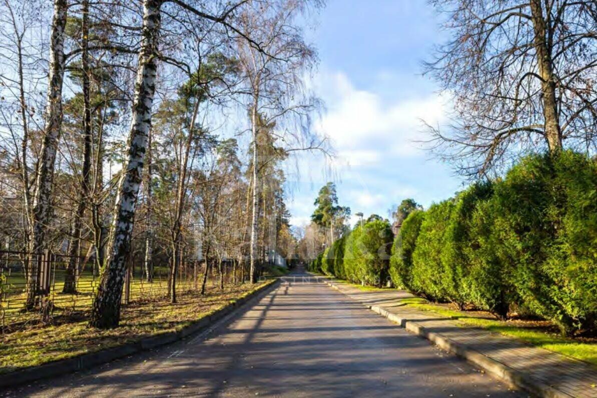 Участок 123 сот. в охраняемом поселке